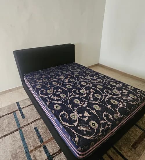 Active product image 1